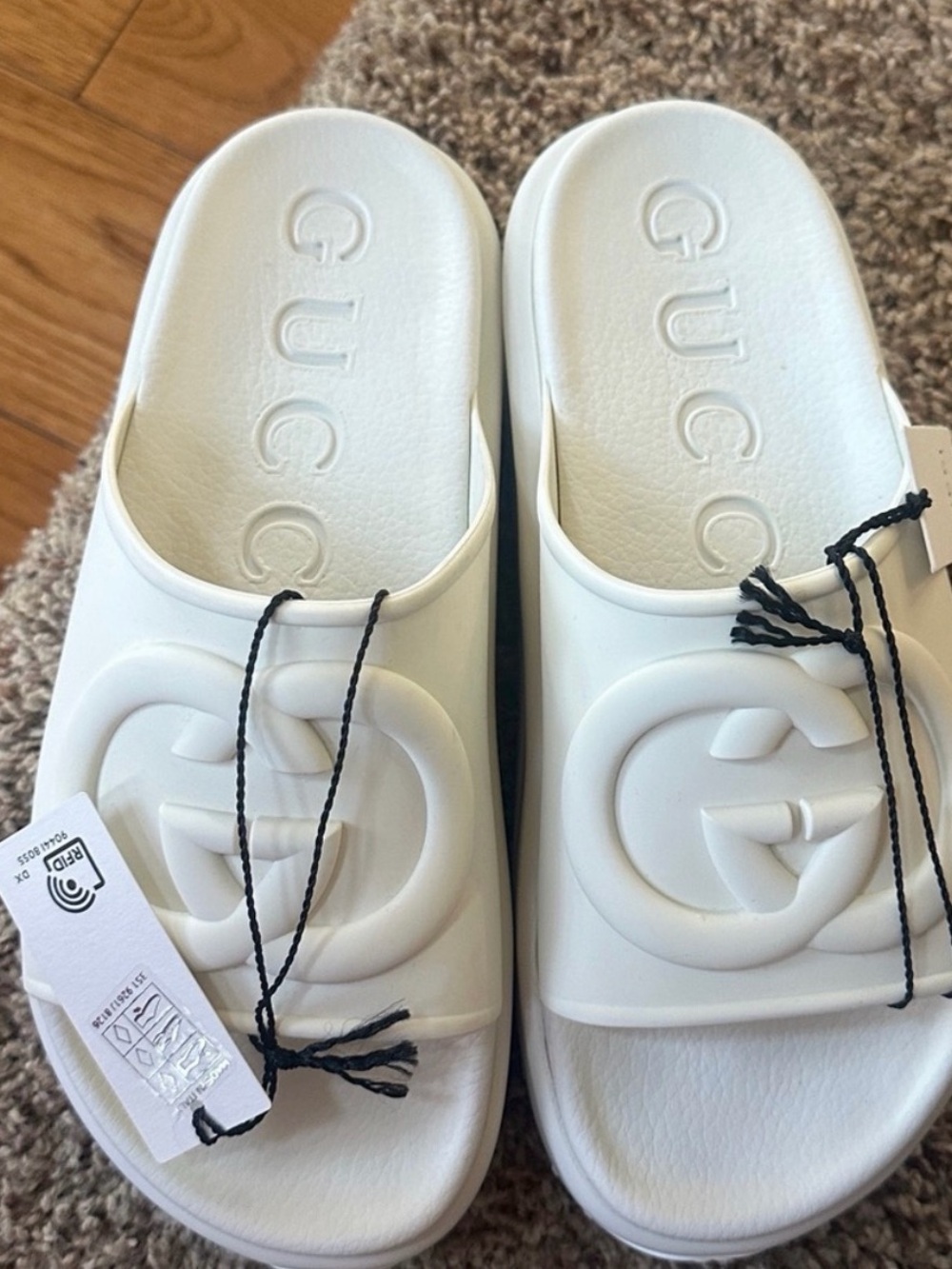 Gucci White Rubber Interlocking G Slide Sandals